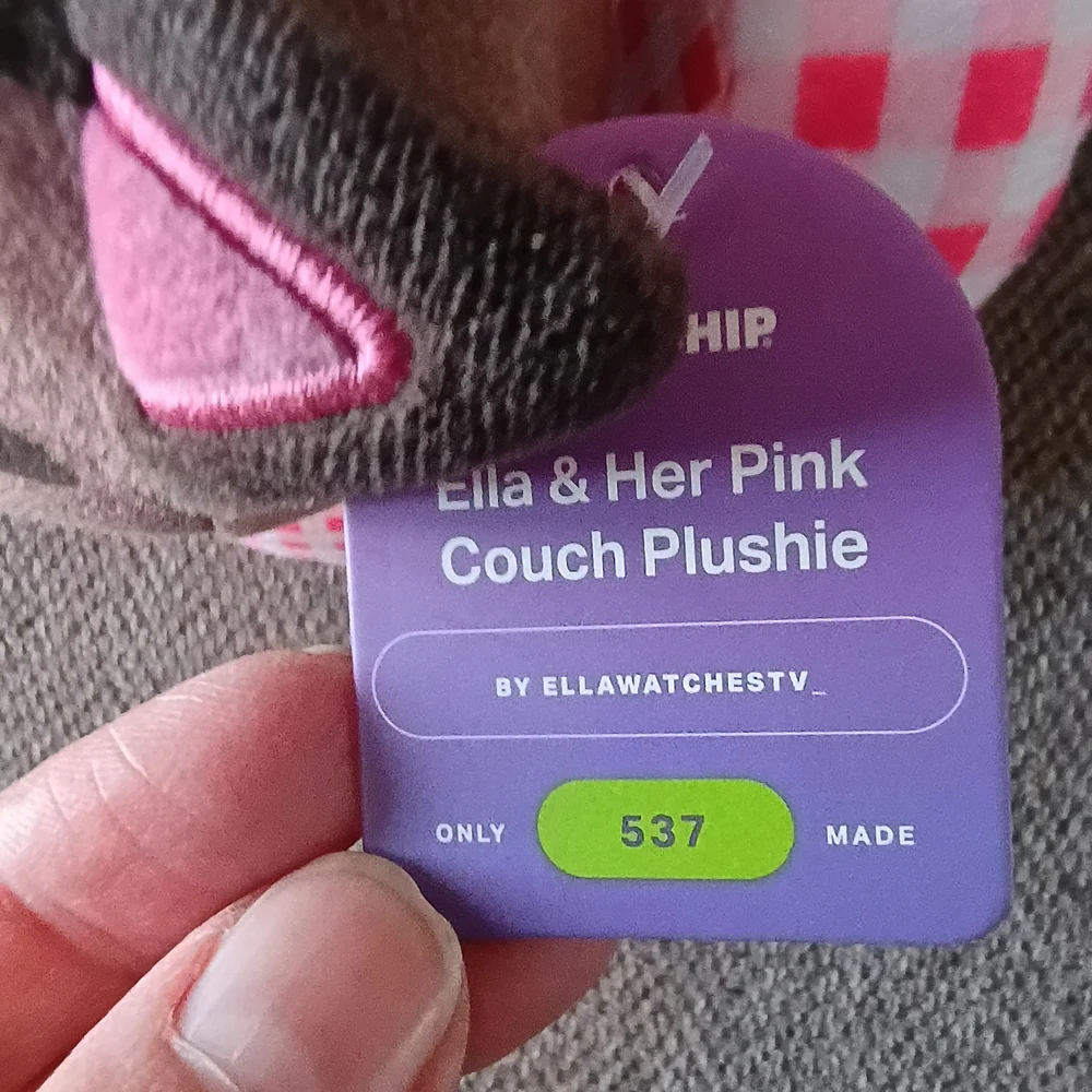 Makeship Ella and Her Pink Couch Cat Plush Limited Edition 1 of 537 NWT Bag Rare